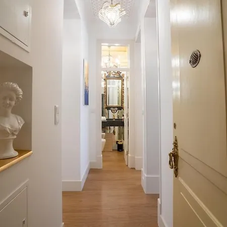 Appartamento Baroque With Patio Portuguese Soul Bica Tram 4p Lisbona