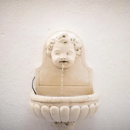 Baroque With Patio Portuguese Soul Bica Tram 4p * Lisbona