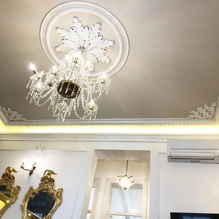 Appartamento Baroque With Patio Portuguese Soul Bica Tram 4p