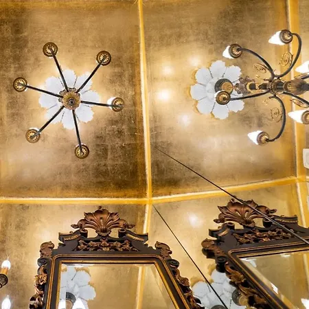 Baroque With Patio Portuguese Soul Bica Tram 4p Lisbona